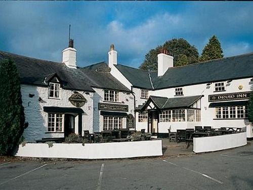 The Druid Inn Llanferres Exterior foto